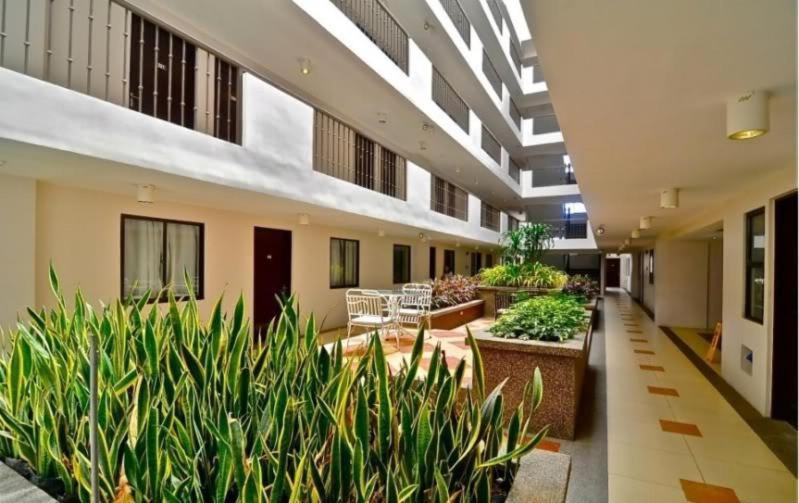Vittoria Suites At Northpoint Pines Estate Davao Экстерьер фото